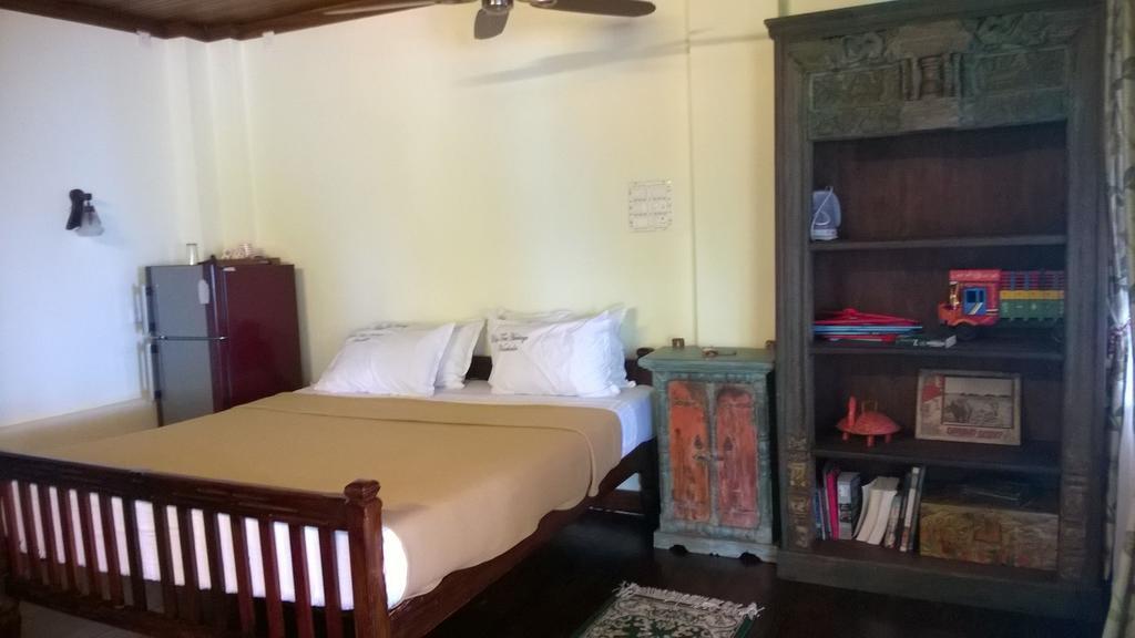 Hotel Palm Tree Anex Varkala Habitación foto