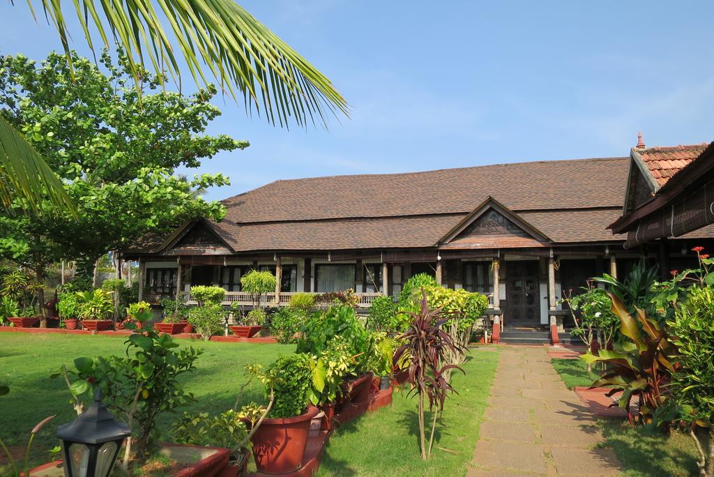 Hotel Palm Tree Anex Varkala Exterior foto