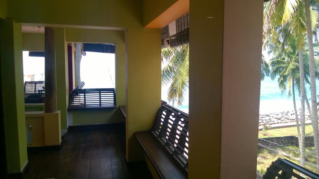 Hotel Palm Tree Anex Varkala Exterior foto