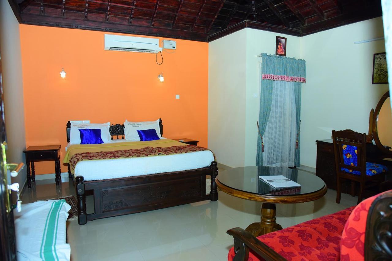Hotel Palm Tree Anex Varkala Exterior foto