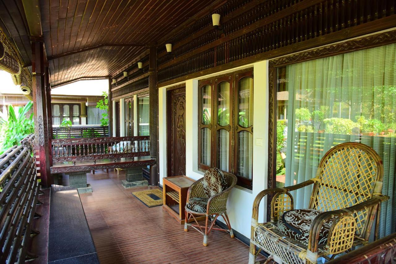 Hotel Palm Tree Anex Varkala Exterior foto
